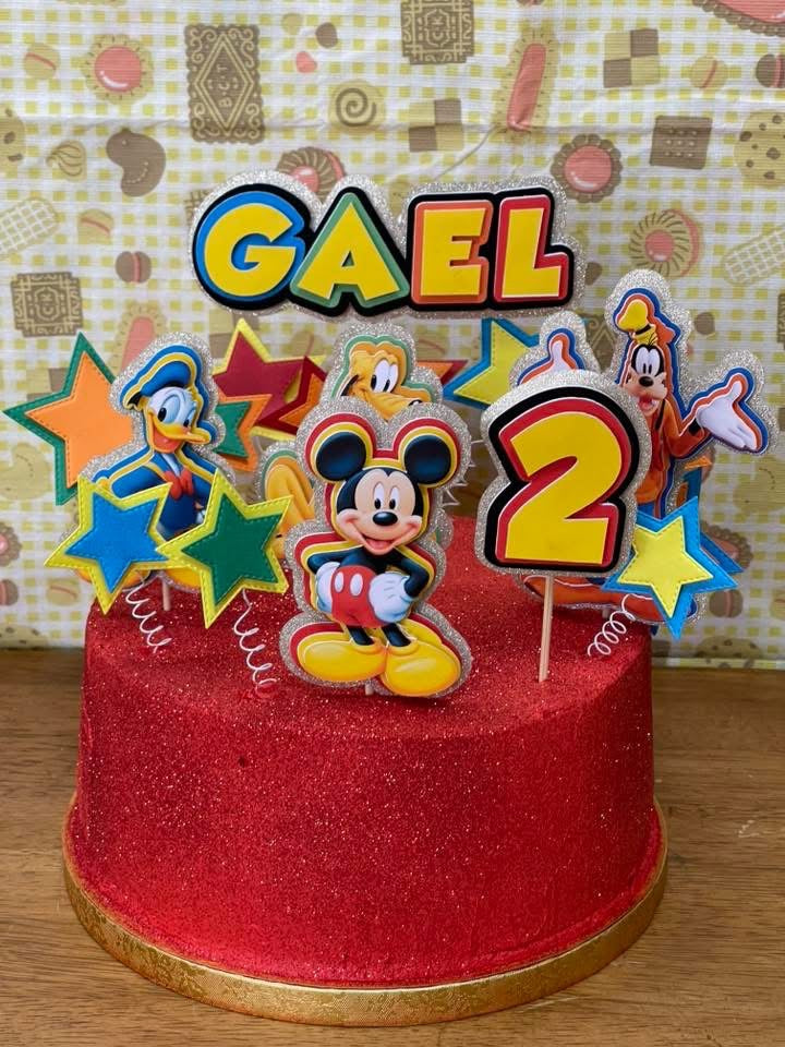 BOLOS DE ANIVERSÁRIO