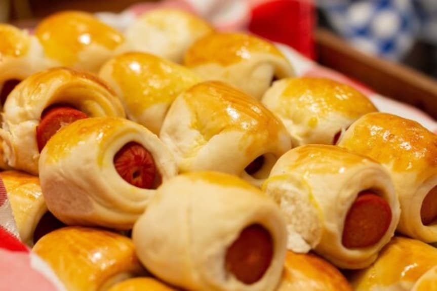 ENRROLADO DE SALSICHA (FESTA)