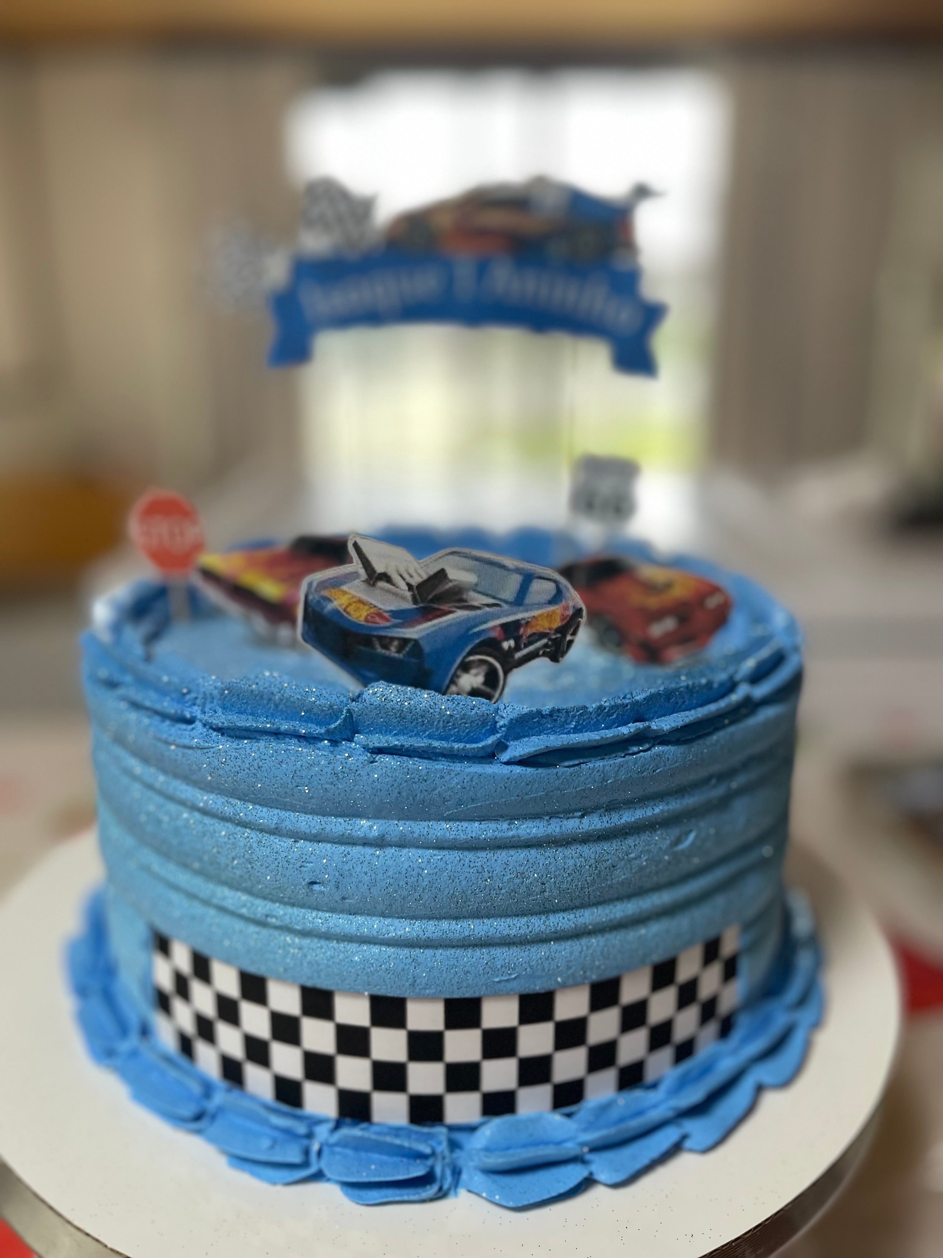 BOLOS DE ANIVERSÁRIO